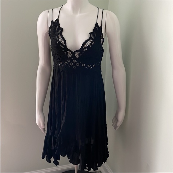 Free People FP ONE Adella Boho Crocheted Slip Dress in Black Made in India - S - Picture 5 of 8
